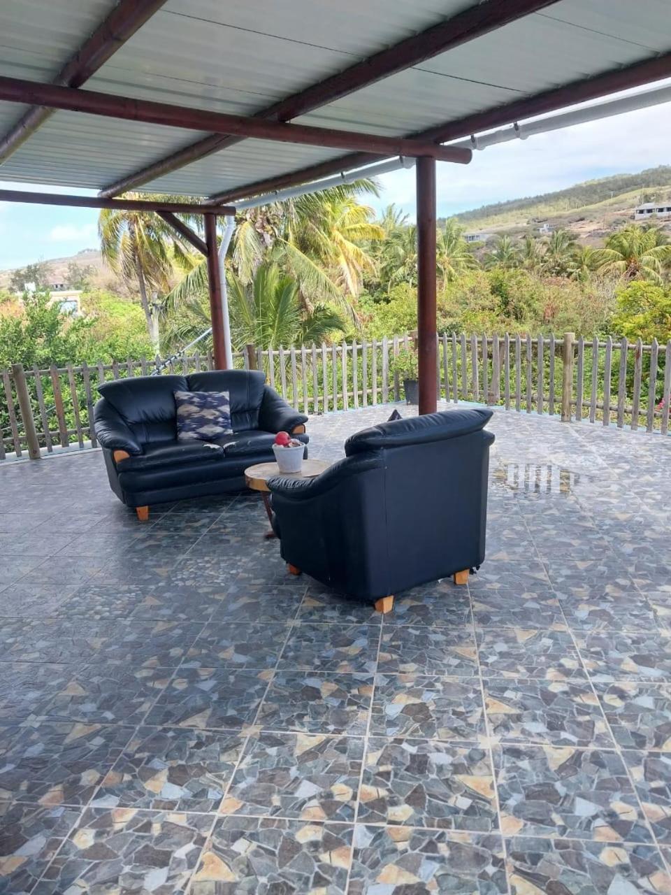 Poisson D'Or Guest House Port Mathurin Exterior foto